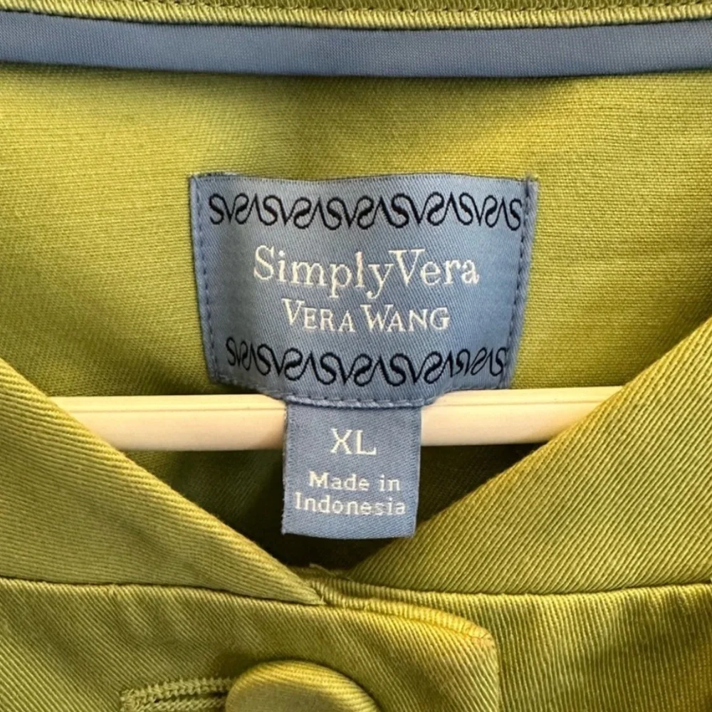 Vera Wang Pea Green Trench Coat - Picture 3 of 3